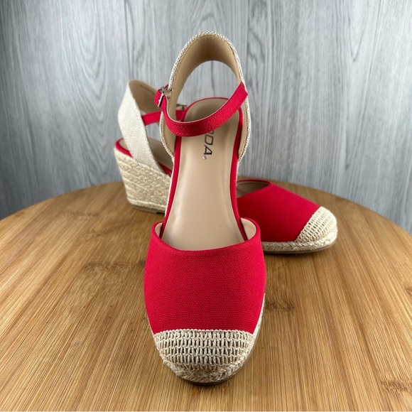 Moda Shoes - Espadrille Shoes with Wedge Heel (RED-COT)